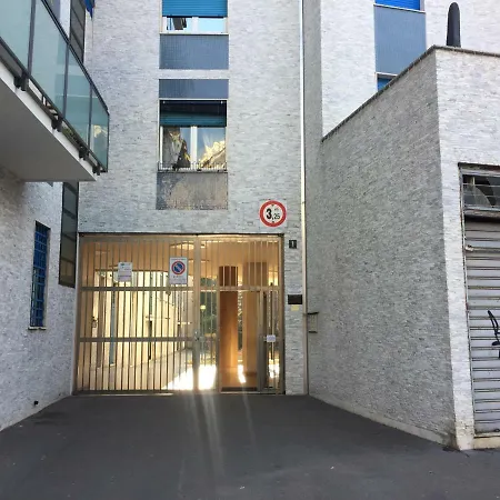 The Happiness House! Apartman