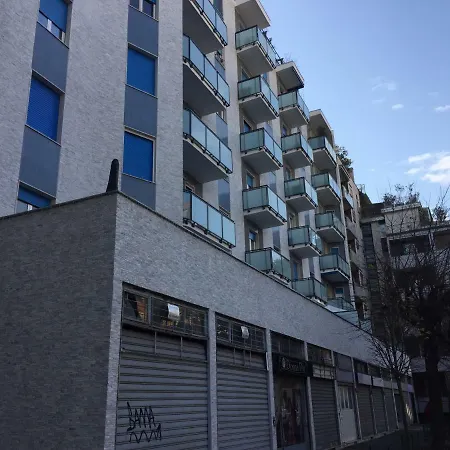 The Happiness House! Apartman